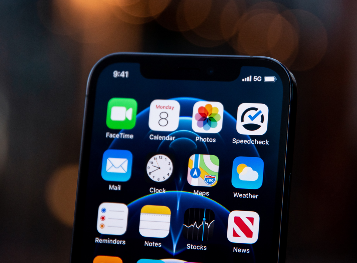 龙潭苹果手机维修分享为什么 iPhone 12 在冬季会自动关机 
