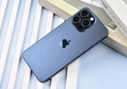 龙潭苹果维修点分享iPhone 15 Pro Max屏幕更换全新实操风险 